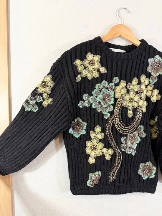 Zara Limited Edition Sequin Sweater Size S Black Ribbed Knit Beaded Floral - Picture 7 of 13